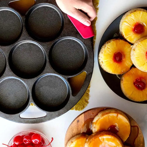 Seasoned Cast Iron Mini Cake Pan